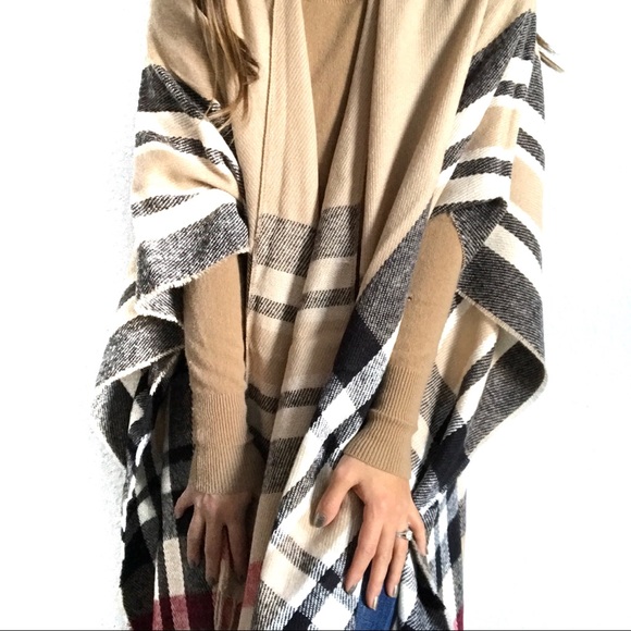 NWT Plaid Fringe Ruana Wrap Scarf Beige Black - Picture 3 of 7